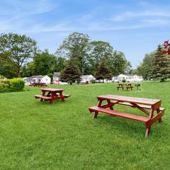 Paradise Cove - Holiday House M17-18