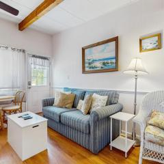 Sea Glass Escape - Holiday House M3