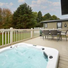 Audley Lodge with Hot Tub