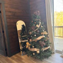 Gem Lake Cabin - Lakefront Views - Sleeps 8