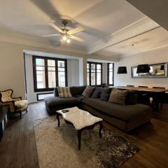 Reno'd Heritage Camino Apartment