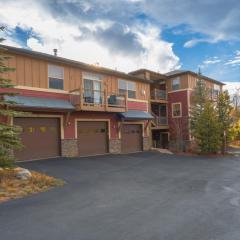 Meadow Ridge Mountain Views 8 minutes from Basecamp