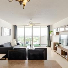 Pavilion -Amazing bay sunset-Miami Beach