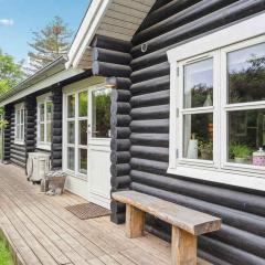 Lovely Log House On Møn