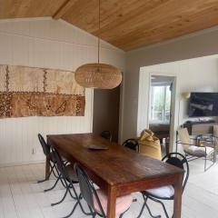 Little Oneroa Beach Bach