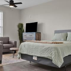 Exclusive studio apartment in MidCity