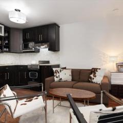 Perfect Inside Downtown Aspen Location! Romantic 1300 ft, 4 Blocks or 396 m, to AJAX or Aspen Mountain