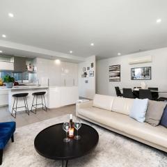 Fitzroy 2BR Patio Parking & Pet-Friendly