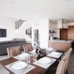 Modern House with Jacuzzi & Grill 3BR