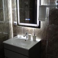 Pino Longe, Río Celeste