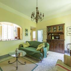 Holiday Home Tuscany with Pool Access