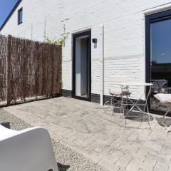 Modern Suite Near Beach