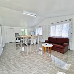 Pearl Cottage - Private Rooms 2 Mins Drive to Town