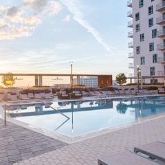 High-Rise Apartment with Panoramic Skyline Views