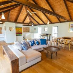 Sand Track - The Beachfront Retreat