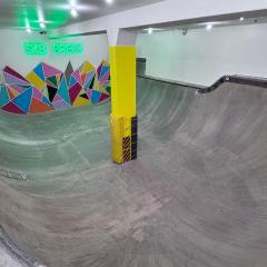 Skate Bowl Hot Tub Game Room Breckenridge Adventure Chalet by AvantStay