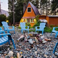 Cabin & A-Frame w Firepit near Eaglecrest, Fishing & Trails