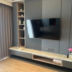 Cozy APT with 1 bed room and have 70m2 and netflix