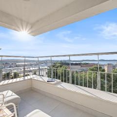 SUITE 65 Šibenik Home apartment Sea view & underground garage parking