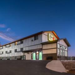 Super 8 by Wyndham Winona MN