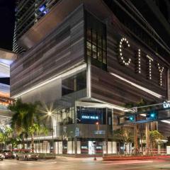 Stylish 1BR Modern Apt in Brickell - Free Parking