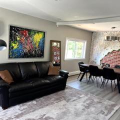 Stylish 3-Bedroom Stay Free Parking