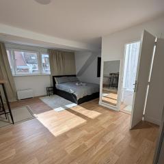 Charming modern studio in an excellent location