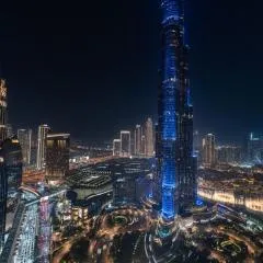 Luxury 3 BR with full Burj Khalifa and Fountain View - Connected to Dubai Mall and Metro Station