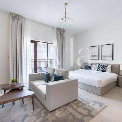 The Yas Luxe Escape Studio In Reem By Ayla