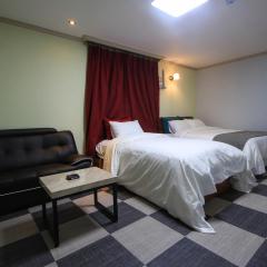 Yeosu Hi Motel