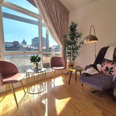 Enjoy a stylish experience at this centrally-located place !