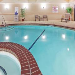 Holiday Inn Express & Suites - Denton North by IHG