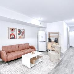 Lake House King Suite near NYC EWR MetLife 10 min!