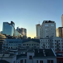 Luxury 2-room apartment with a beautiful city view - Mennica Residence