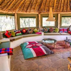 Private bush camp with pool cottages tents - 2332