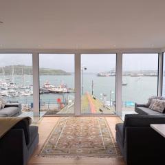 Luxury House With Panoramic Harbour Views