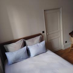 Suite confortable plein cœur du village