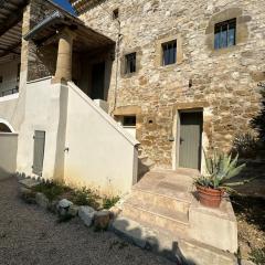 Maison pure style provençale-jardin clôturé-4 pers