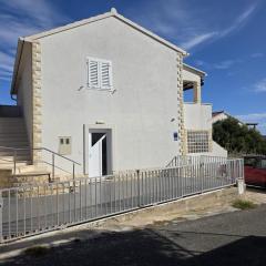 Seafront Suites Maja