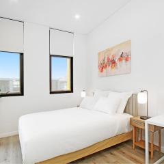 Lumière Riverside One Bedroom Apartment In Ryde With Queen Bed and Free Parking Close to Train & Ferry & Cafes