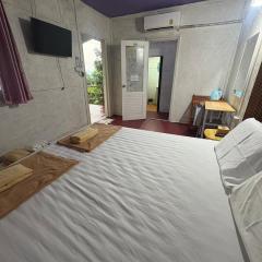 COOL CAMPING-Purple room for 2 persons