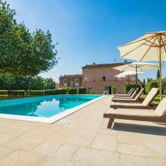 Villa With Pool In The Hills Near Lucca