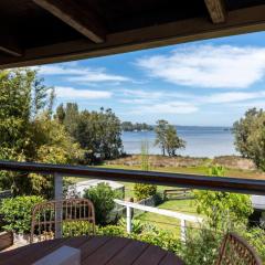 Stunning Big Private Waterfront Cottage