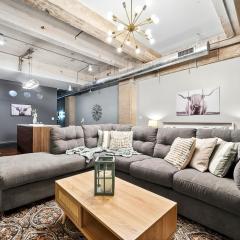 Luxury Magnolia Flat - Gym, Pool Access, Free Valet, Downtown