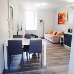 Central beautiful flat a pochi passi dal lago