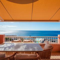 Dúplex de Lujo Frente al Mar Terraza en Radazul