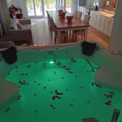 Meteora Grande luxury suite & spa villa