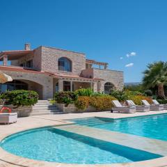 Villa Elia, By Hellocrete