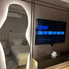 Hotel studio in Yarmok 305