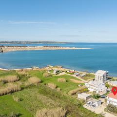 1 Bedroom Nice Apartment In Povljana